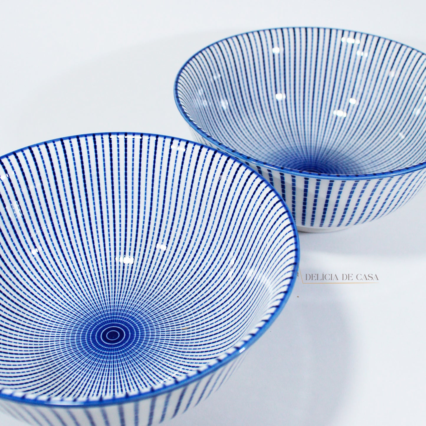 Tigelas Bowl Porcelana Branca e Azul listrada