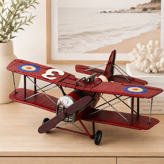 Avião Decorativo Vintage em Metal Vermelho – Miniatura Biplano Retrô
