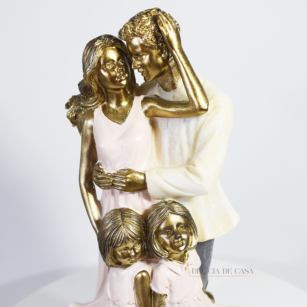 Estatueta Família em Resina Pais e Filhos / Filhas - Decoração para Casa