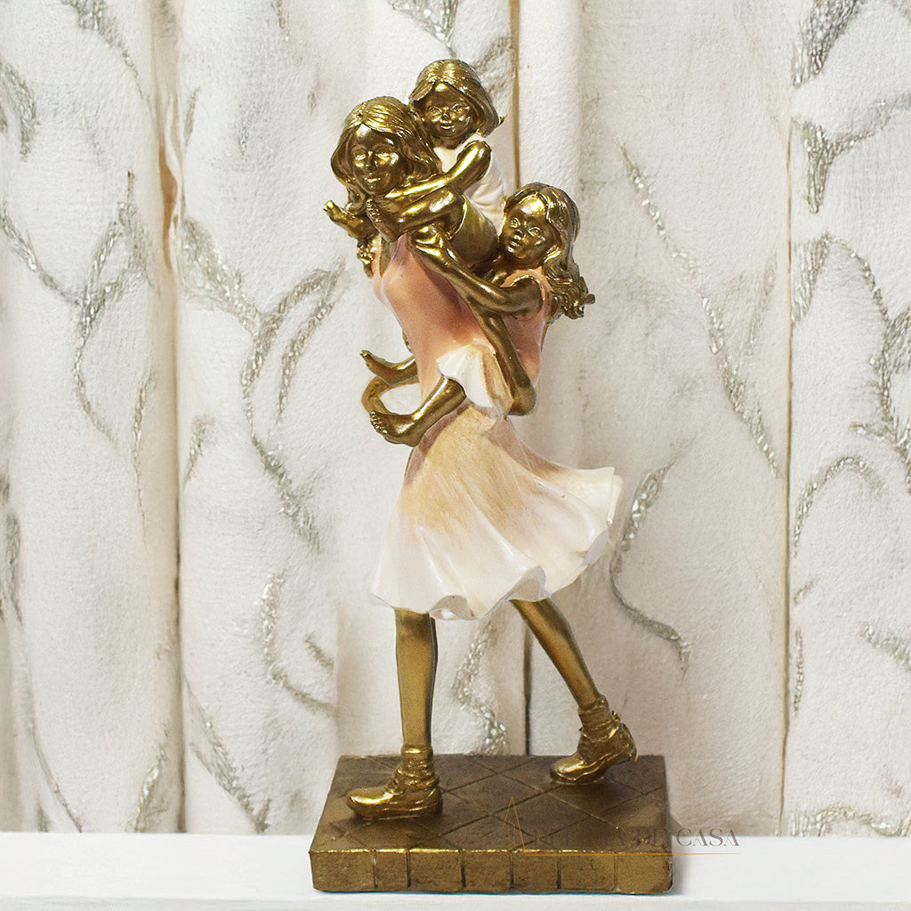 Escultura Família em Resina Mãe com 2 Filhas - Presente de Dia das Mães