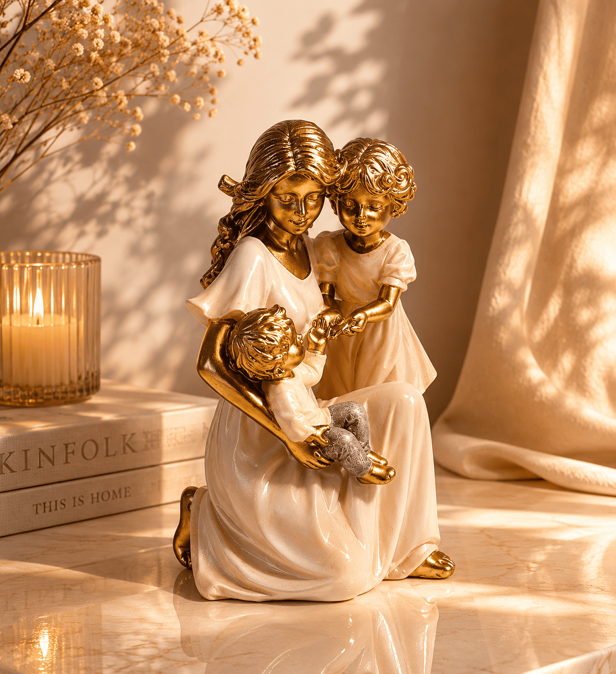 Escultura Mãe com Dois Filhos Casal Menino e Menina em Resina – Decoração para Casa