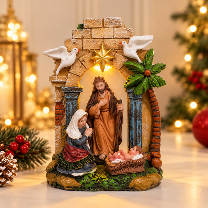 Presépio de Natal decorativo iluminado com Maria, José e Menino Jesus, arco de pedras e estrela dourada, medindo 13 cm de altura.