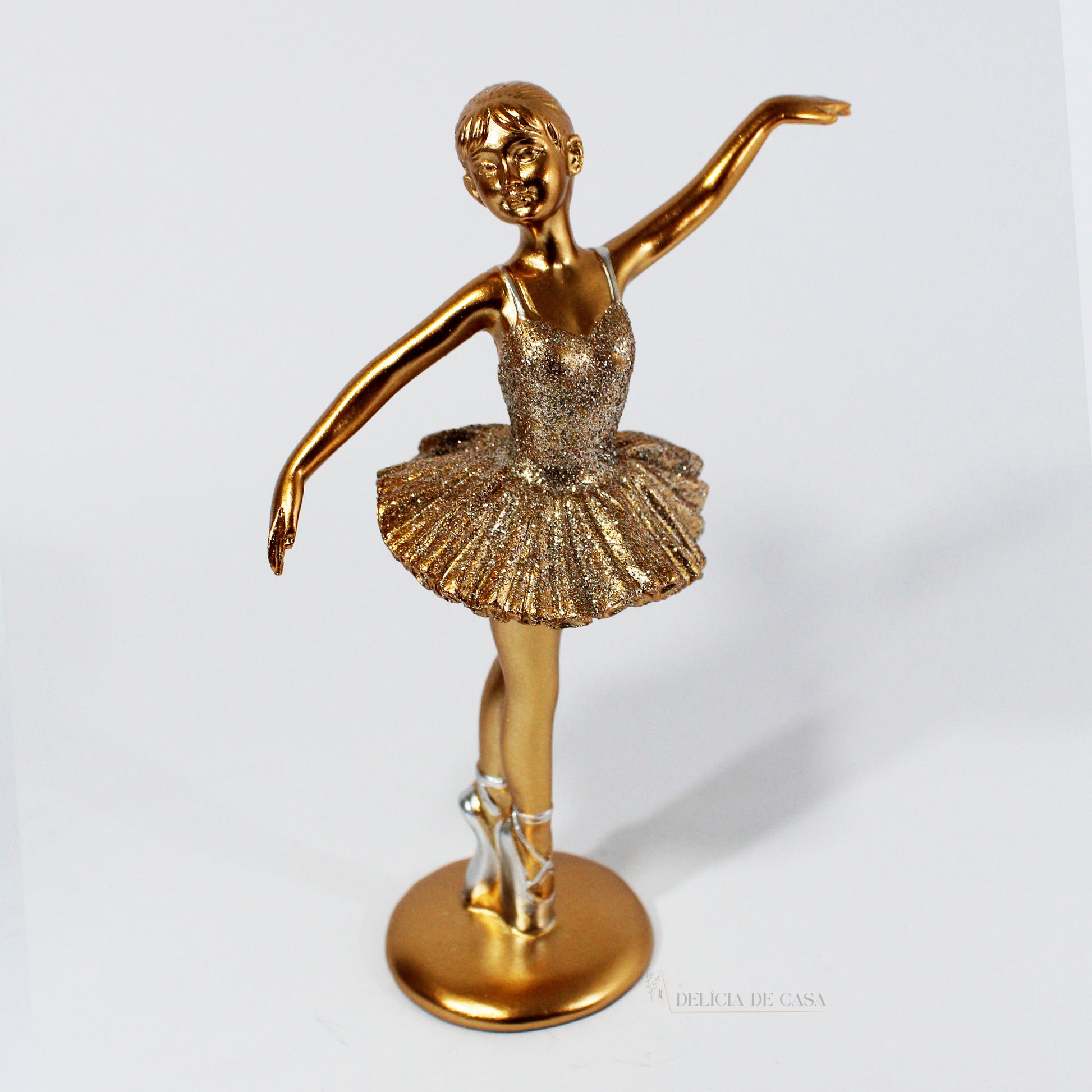 Estátua Decorativa de Bailarina em Resina 19 cm