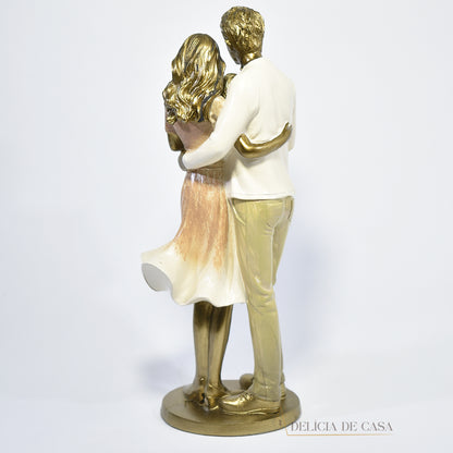 Estátua Decorativa de Família Casal Pais com Filho Bebê - Escultura de Resina para Decoração