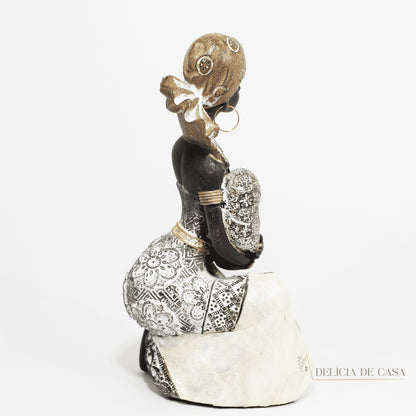 Estátua Decorativa Mãe Africana com Bebê Decoração. Consciência Negra.