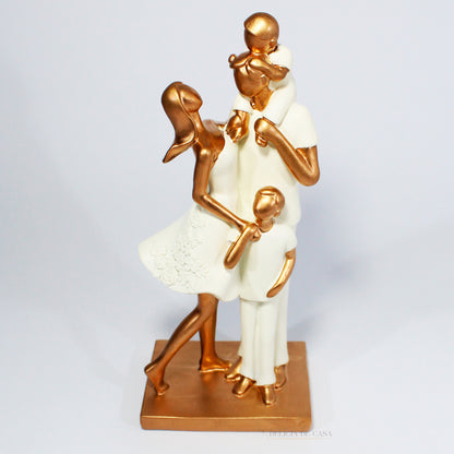 Estátua Decorativa Família Pais e Filhos