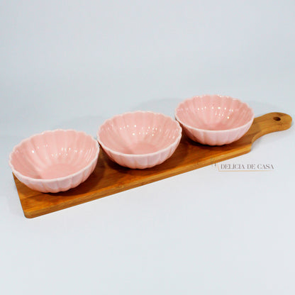 Tabua Petisqueira de Bambu com Potes de Porcelana rosa