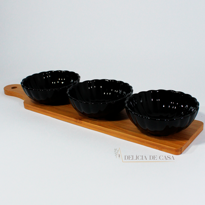 Tabua Petisqueira de Bambu com Potes de Porcelana preto